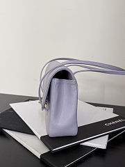 Colestore Chanel Small Flap Bag   Grained Shiny Calfskin & Gold-Tone Metal Lilac 22x15x7cm - 3