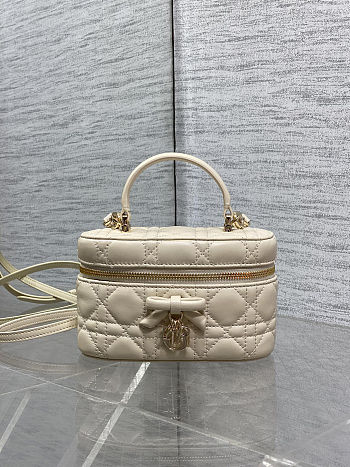 	 Colestore Dior Mini Vanity Beige Cannage Lambskin 17 x 10.5 x 8 cm