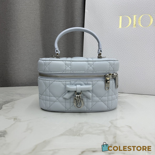 	 Colestore Dior Mini Vanity Ice Blue Cannage Lambskin 17 x 10.5 x 8 cm - 1