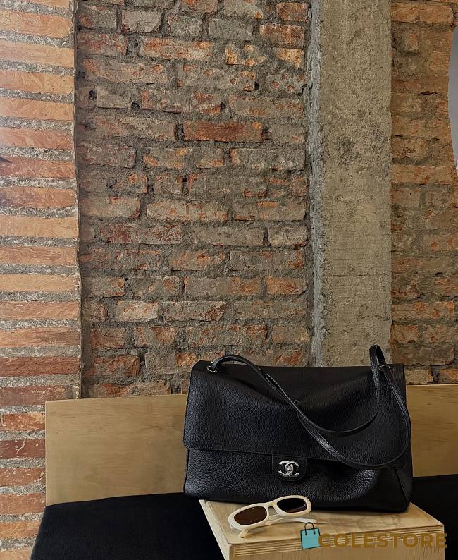 Colestore Chanel MAXI FLAPBAG Grained Calfskin & Silver Metal Black 26 x 38.5 x 11cm - 1