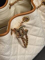 Colestore Chanel 25 Small Handbag   Canvas, Calfskin & Gold-Tone Metal  Ecru & Camel  30 x 26 x 14cm - 2