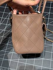 Colestore Chanel Small Tote Grained Calfskin & Gold-Tone Metal  Brown  19 x 25 x 12cm - 4
