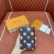 Colestore Louis Vuitton Passport Cover Monogram Flowers Brown M27548 10 x 14 x 2.5 cm  - 6