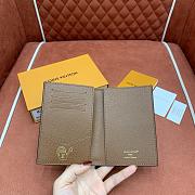 Colestore Louis Vuitton Passport Cover Monogram Flowers Brown M27548 10 x 14 x 2.5 cm  - 5