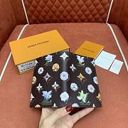 Colestore Louis Vuitton Passport Cover Monogram Flowers Brown M27548 10 x 14 x 2.5 cm  - 3