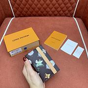 Colestore Louis Vuitton Double Card Holder Monogram Flowers Brown 11 x 7 x 1.5 cm - 2