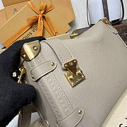 Colestore Louis Vuitton Side Trunk PM Chalk Grained calf leather 19 x 12.5 x 7.5 cm - 3