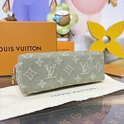 	 Colestore Louis Vuitton Pochette Cosmétique PM Green Denim 19 x 12 x 6 cm - 5