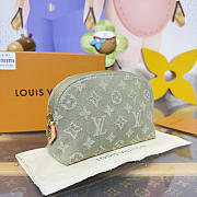 	 Colestore Louis Vuitton Pochette Cosmétique PM Green Denim 19 x 12 x 6 cm - 3