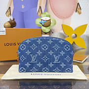 	 Colestore Louis Vuitton Pochette Cosmétique PM Blue Denim 19 x 12 x 6 cm - 1