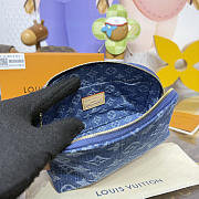 	 Colestore Louis Vuitton Pochette Cosmétique PM Blue Denim 19 x 12 x 6 cm - 5