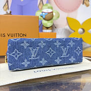 	 Colestore Louis Vuitton Pochette Cosmétique PM Blue Denim 19 x 12 x 6 cm - 4