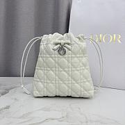 Colestore Dior Adiorable Mini Bucket Bag Latte Cannage Lambskin 20 x 22 x 5.5 cm - 4