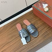 Colestore  Loro Piana Summer Charms Sandal Crocodile Leather Gray - 4
