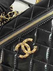 Colestore Chanel Top Handle Long Vanity Case with Chain Black Shiny Lambskin Aged Gold Hardware 17x19.5x5cm - 4