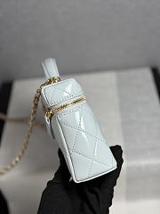 Colestore Chanel Top Handle Long Vanity Case with Chain Light Blue Shiny Lambskin Aged Gold Hardware 17x19.5x5cm - 5