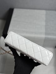 Colestore Chanel Top Handle Long Vanity Case with Chain White Shiny Lambskin Aged Gold Hardware 17x19.5x5cm - 5