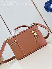 Colestore Louis Vuitton Low Key Vanity Bag Cognac Brown Calfskin 19 x 12 x 5.5 cm - 5