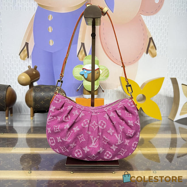 Colestore Louis Vuitton Pochette Valley Denim Fuchsia 15x7x21cm - 1