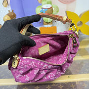 Colestore Louis Vuitton Pochette Valley Denim Fuchsia 15x7x21cm - 4