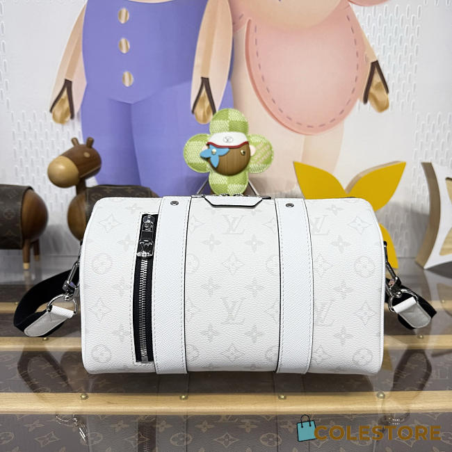 Colestore Louis Vuitton City Keepall Taigarama Optic White 27.5 x 16.5 x 15 cm - 1
