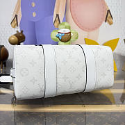 Colestore Louis Vuitton City Keepall Taigarama Optic White 27.5 x 16.5 x 15 cm - 3