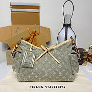 Colestore  Louis Vuitton Carryall Cargo PM Monogram Khaki Denim 33.5 x 23 x 15 cm - 1
