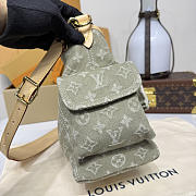 Colestore  Louis Vuitton Carryall Cargo PM Monogram Khaki Denim 33.5 x 23 x 15 cm - 3