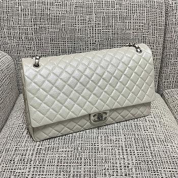Colestore Chanel Maxi Classic Flap Bag in Grained Calfskin White Silver-Tone Hardware 46.6x29x17cm