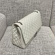 Colestore Chanel Maxi Classic Flap Bag in Grained Calfskin White Silver-Tone Hardware 46.6x29x17cm - 2