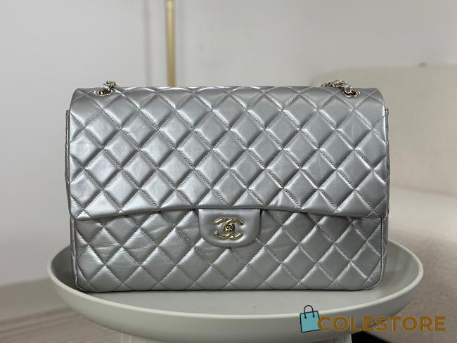 Colestore Chanel Classic Flap Bag in Metallic Lambskin Silver-Tone Hardware 40x11x16cm - 1