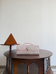 Colestore  Bottega Veneta Women's Andiamo Clutch in Rose 31x13x3cm - 1