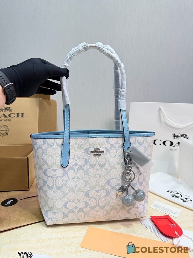 Colestore  Coach Medium City Tote Bag In Signature Canvas Sky Blue 22x20cm - 1