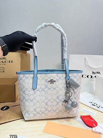 Colestore  Coach Medium City Tote Bag In Signature Canvas Sky Blue 22x20cm