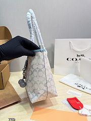 Colestore  Coach Medium City Tote Bag In Signature Canvas Sky Blue 22x20cm - 6