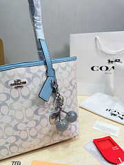 Colestore  Coach Medium City Tote Bag In Signature Canvas Sky Blue 22x20cm - 5