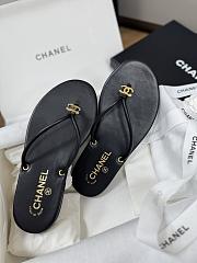Colestore Chanel THONGS   Crackled Laminated Calfskin Black - 5