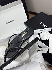 Colestore Chanel THONGS   Crackled Laminated Calfskin Black - 4