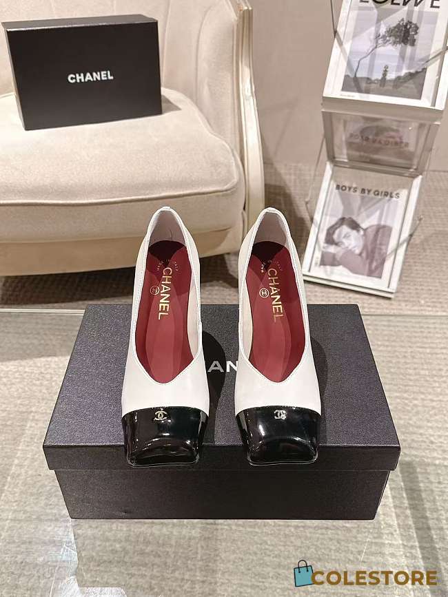 Colestore Chanel Pumps   Lambskin & Patent Calfskin  Ivory & Black - 1