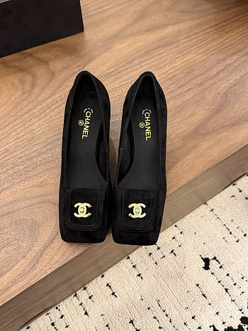 Colestore  Chanel Pumps Suede calfskin, black
