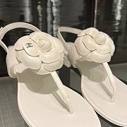 Colestore Chanel Camellia Sandals Glossy calfskin  White - 6