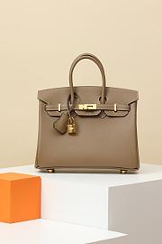 	 Colestore Hermes Birkin 25 Gold-Hardware in Etoupe Togo Leather - 1