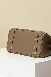 	 Colestore Hermes Birkin 25 Gold-Hardware in Etoupe Togo Leather - 5