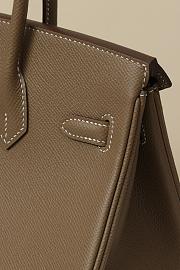 	 Colestore Hermes Birkin 25 Gold-Hardware in Etoupe Togo Leather - 2