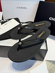 Colestore Chanel Black Leather Flip Flops - 5