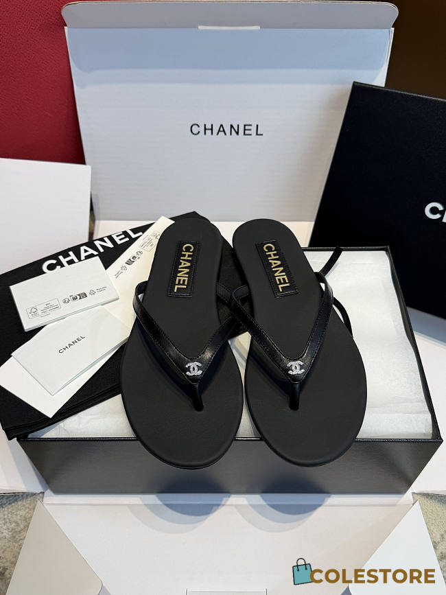 Colestore Chanel Black Leather Flip Flops - 1