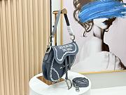 Colestore Dior Saddle Bag with Strap Blue and White Book Cover Embroidery 25.5 x 20 x 6.5 cm - 5
