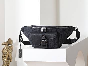 Colestore Dior Saddle Belt Bag Black Dior Oblique Jacquard and Black Grained Calfskin  39 x 17 x 10.5 cm