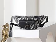Colestore Dior Saddle Belt Bag Beige and Black Dior Oblique Jacquard with Black Grained Calfskin 39 x 17 x 10.5 cm - 1