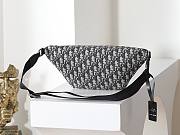Colestore Dior Saddle Belt Bag Beige and Black Dior Oblique Jacquard with Black Grained Calfskin 39 x 17 x 10.5 cm - 5